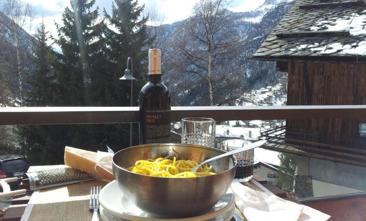 Cervinia-Valt Sport & Relax House Appartement Valtournenche Buitenkant foto